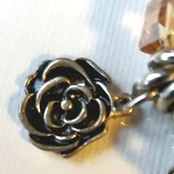 Charming Crystal and Rose Bracelet - Picture 6 of 8